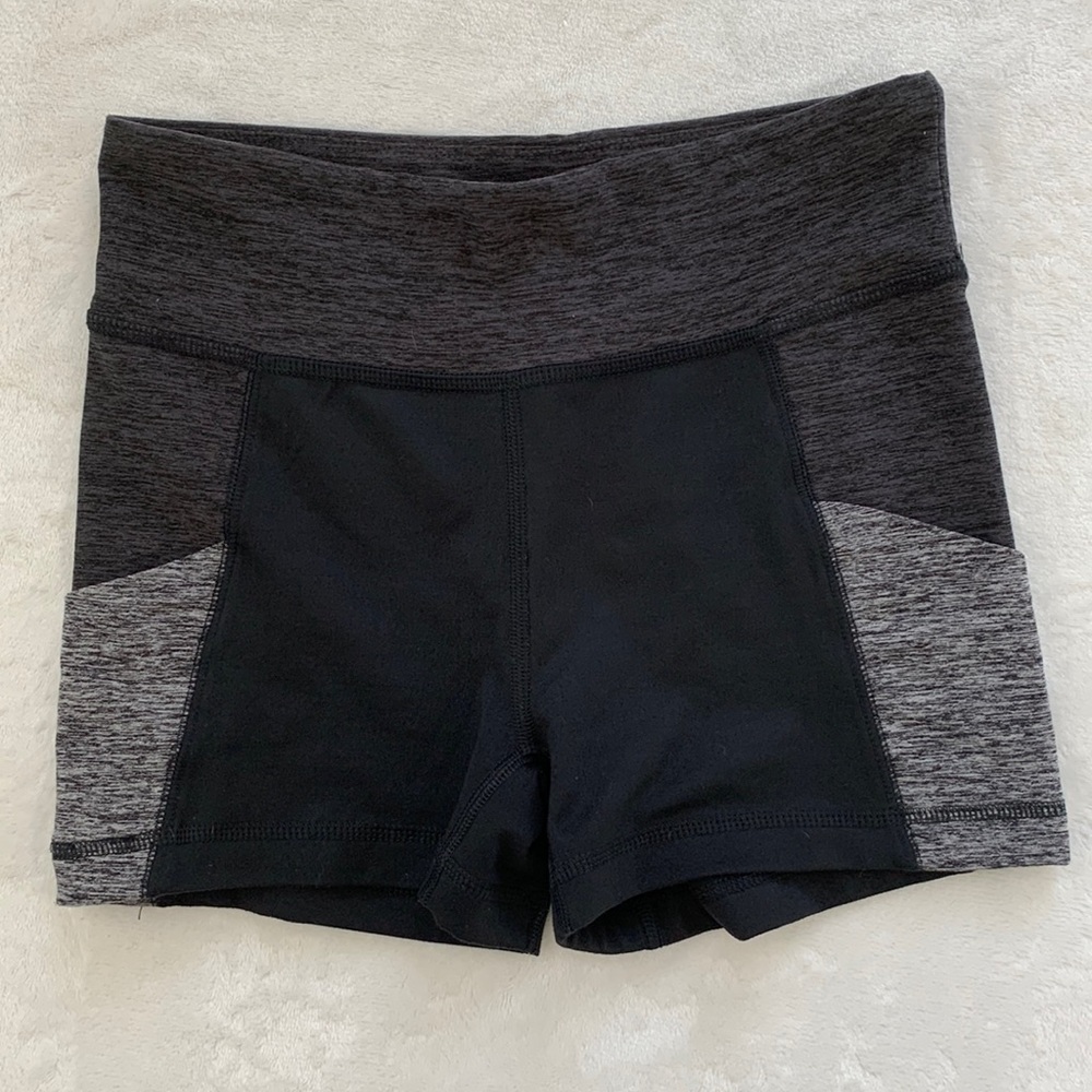 Yoga Shorts w/ Side Pockets